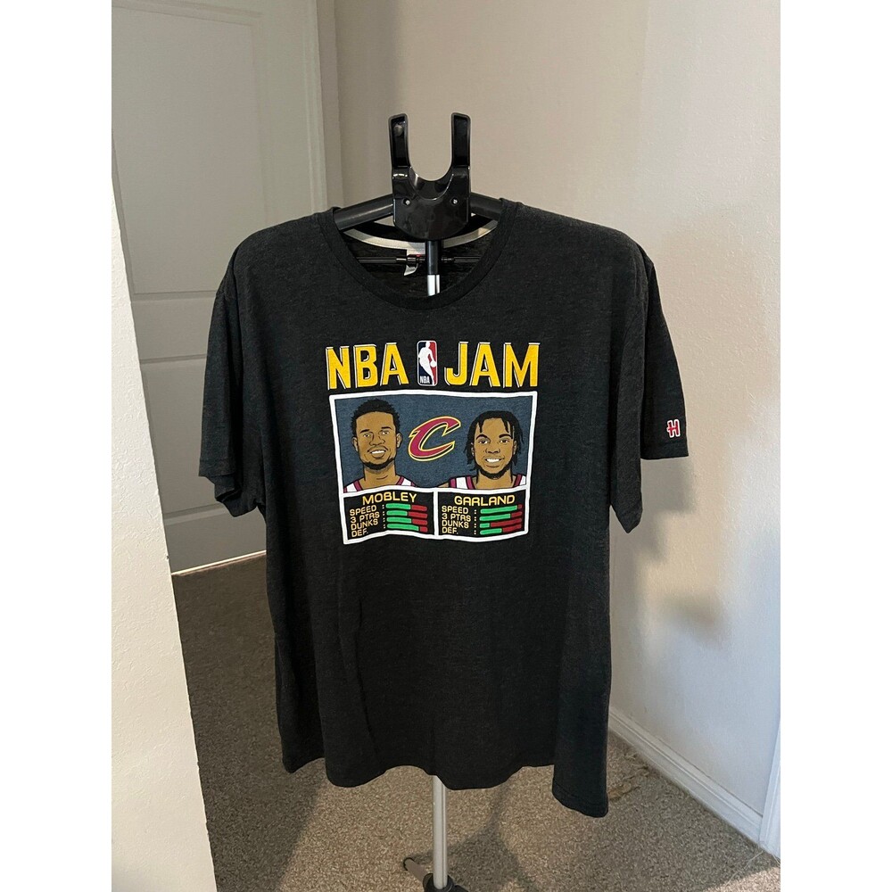 NBA Cleveland Cavaliers Mobley / Garland Homage NBA Jam Graphic Tee Men’s XXL